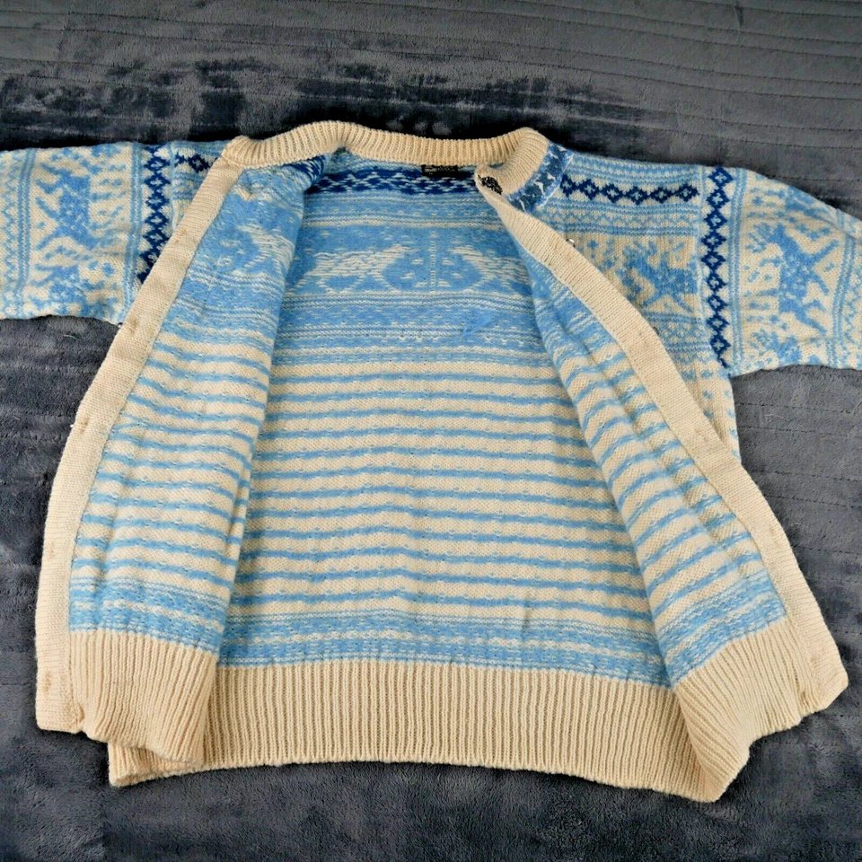 Dale of Norway Cardigan Medium Blue Reindeer Pure New Wool Knit Ivory Clasp VTG - Image 4 of 4