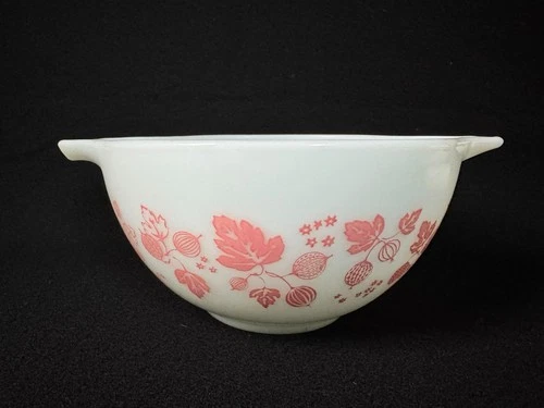 Vintage Pyrex Pink Gooseberry Cinderella Bowl #441 White 1-1/2 Pint Made USA (A)
