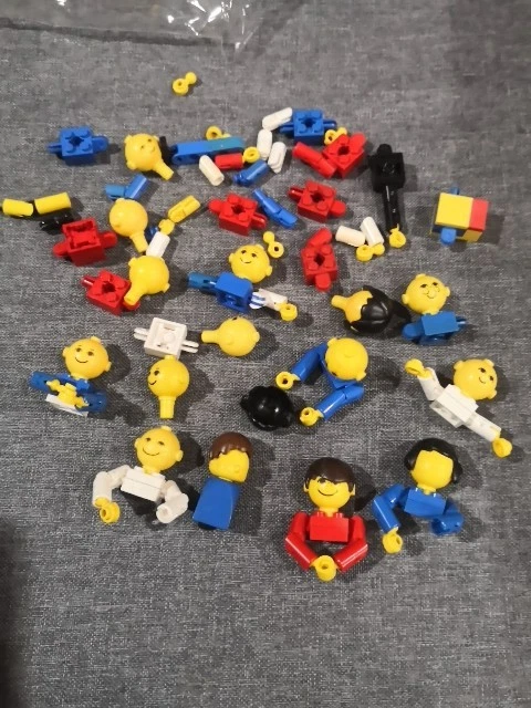 VINTAGE : LEGO LOT DE PERSONNAGES Ancien - Photo 4/4