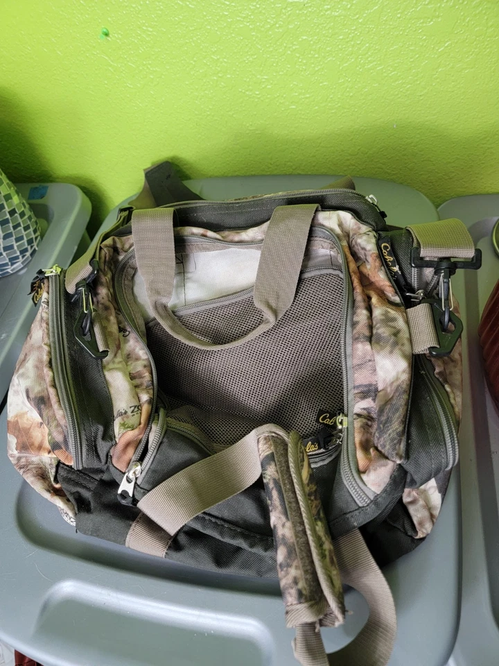 Cabela's Camo Bag Hunting Fishing Gear Catch All Carry-on Small Duffle Bag - Image 2 of 4