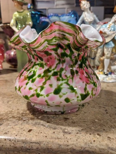 vintage Fenton Vase hand blown art Glass - Aventurine Pink Ruffled 4”H