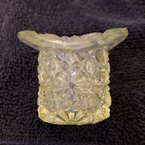 Fenton Victorian Daisy Button Top Hat Toothpick Holder Uranium Class