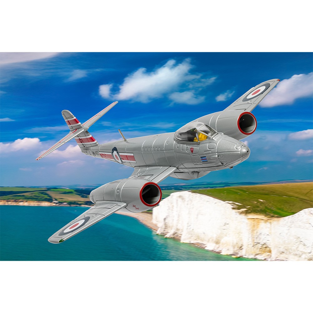 Corgi AA35012 Gloster Meteor F.Mk.8 WH480 'M' RAF Biggin Hill, 1953 1:72 Model - Image 4