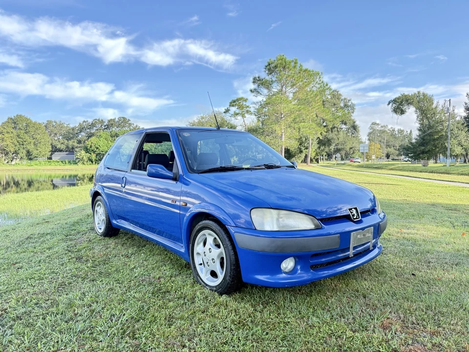 Peugeot 106 106 GTI 1998 Foto 3 de 4