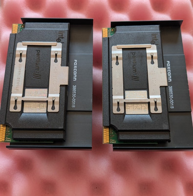 Intel Pentium III 600Mhz 600/512/100/2.05V SLOT 1 MATCHED PAIR