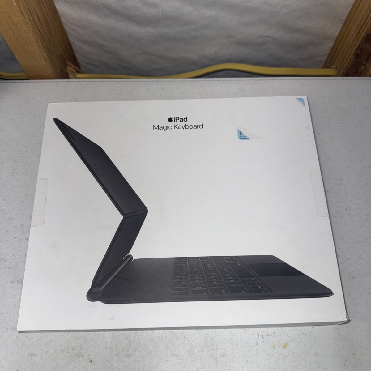 Apple MagicKeyboard 12.9インチ用　 第5世代　ブラック Apple（アップル） 12.9インチiPad Pro（第5世代）用Magic