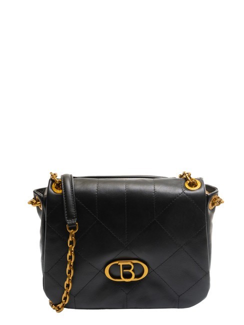 Девушка из ТОСКИ ПО ГОЛУБОМУ Шамони, которая занимается медициной в Клаппе Шварц И Шельте