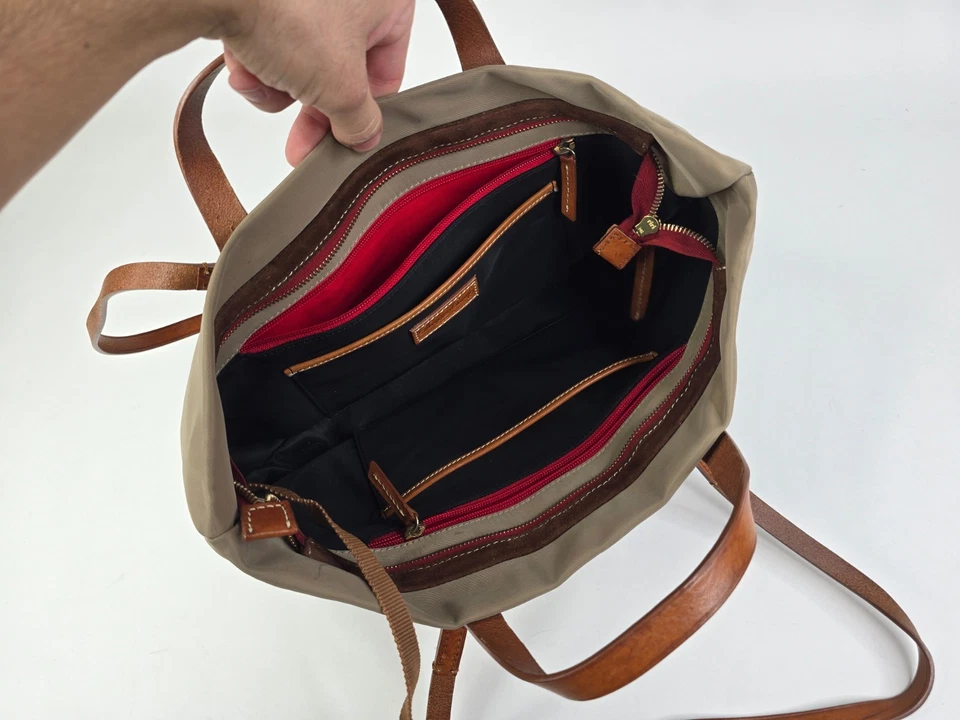 Bolso de Mano Dooney & Bourke Windham Leighton Nylon con Cremallera Beige Marrón Borde de Cuero Tostado Foto 2 de 4