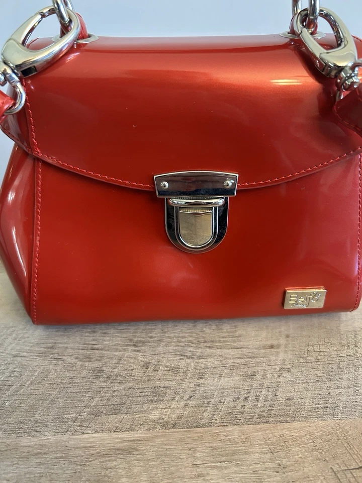 Cartera Beijo Clásica Brillante Caramelo Manzana Hebilla Cierre Cremallera Bolsillo 7" x 8" Foto 4 de 4