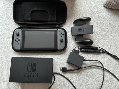 Nintendo Switch V1 Grau 32GB mit 128 GB Micro SD Karte mit Diablo Und Yoshis