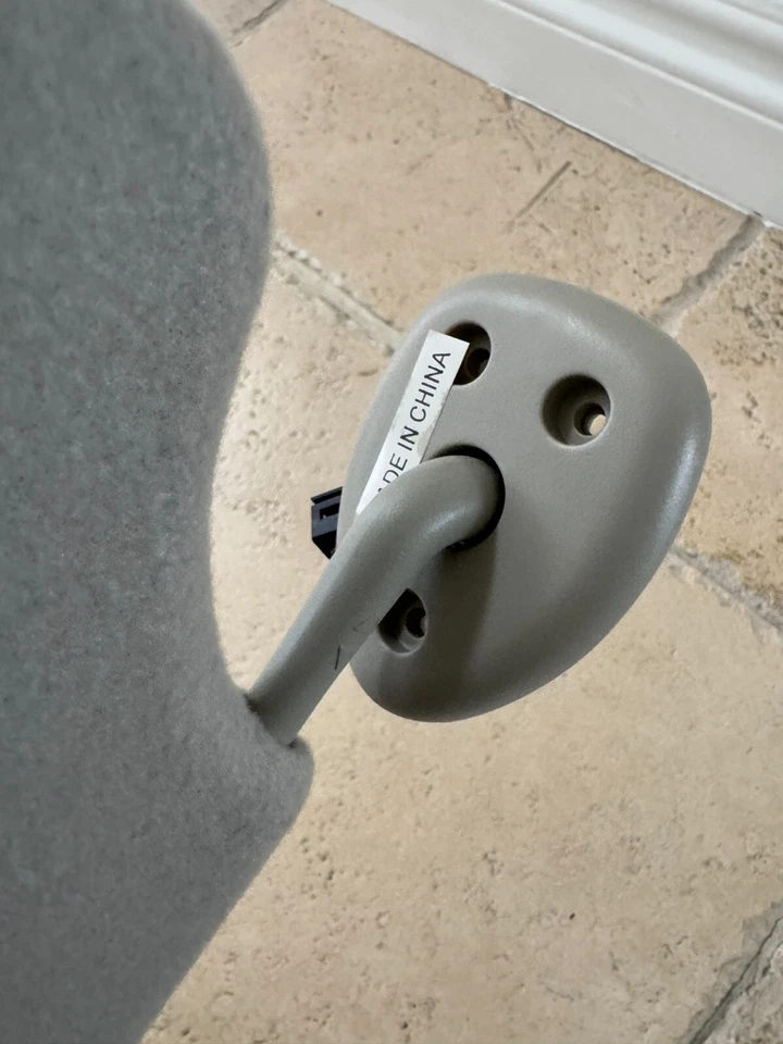 Новый оригинальный производитель 2008 2009 GMC Envoy правый пассажирской стороне солнцезащитный козырек - Изображение 3 из 4