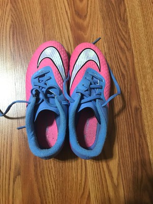 nike hypervenom phantom 3 pink