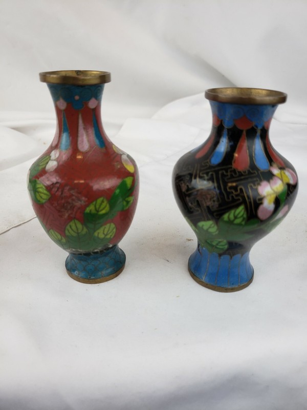 Pair of vintage chinese cloisonne vases 3 1/2"