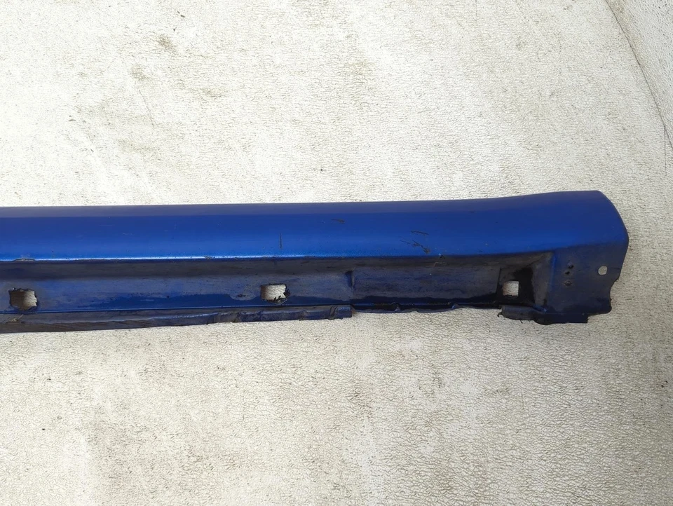 Subaru Impreza 2002-2005 sedán basculante lateral del pasajero moldura azul *pestañas rotas Foto 4 de 4