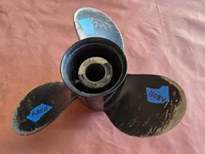 ALUMINUM 13" X 19P MERCURY BLACK MAX PROP, 48-77346A45 19P, FLO TORQ, P11084