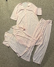 Vtg Women  s Vassarette 3 Piece Night Gown Set. Size S.