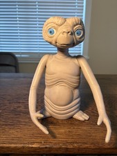 Vintage E.T. Extra Terrestrial Figure 1982 Universal City Studios