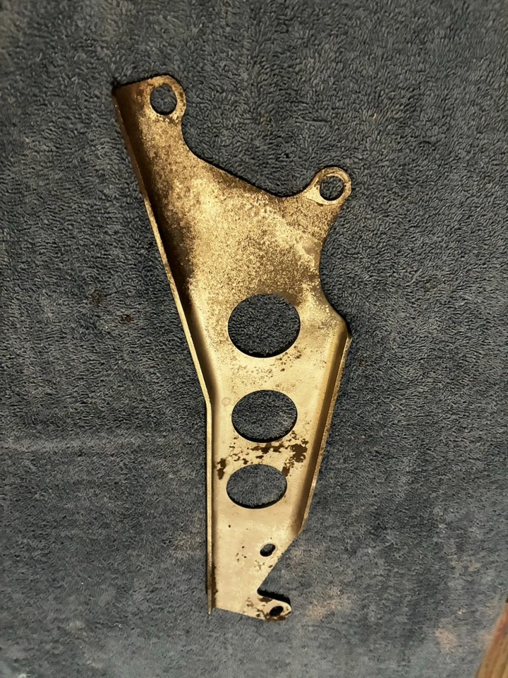 Soporte de montaje de colector de escape turbocompresor clásico SAAB 900 transmisión manual Foto 2 de 4