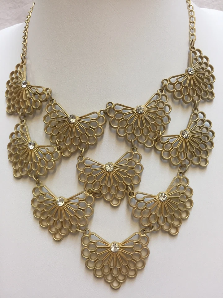 Macy's золотистый нагрудник заявление ожерелье со стразами акцент цветочный дизайн с ярлыками - Изображение 2 из 4