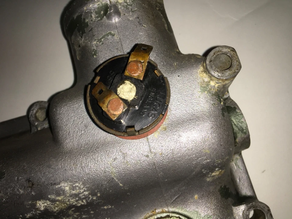 59 60 61 62 Austin Healey BN7 BT7 cubierta lateral de transmisión con eje de cambio #2 Foto 2 de 4