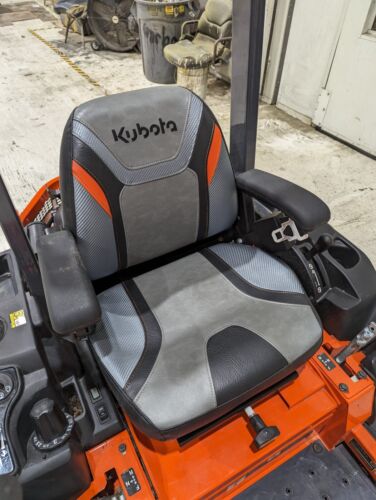 2022 Kubota Z251KH-54 Zero-Turn Ride-on Lawn Mower - 54" Deck - NEW CONDITION - Picture 6 of 7