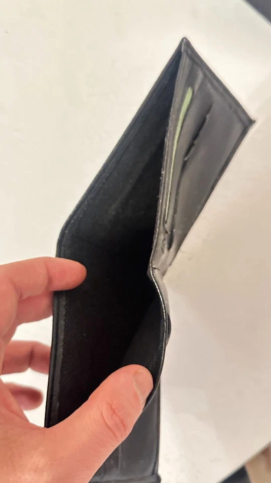 CARTERA HOMBRE HUGO BOSS NEGRA VINTAGE Foto 4 de 4