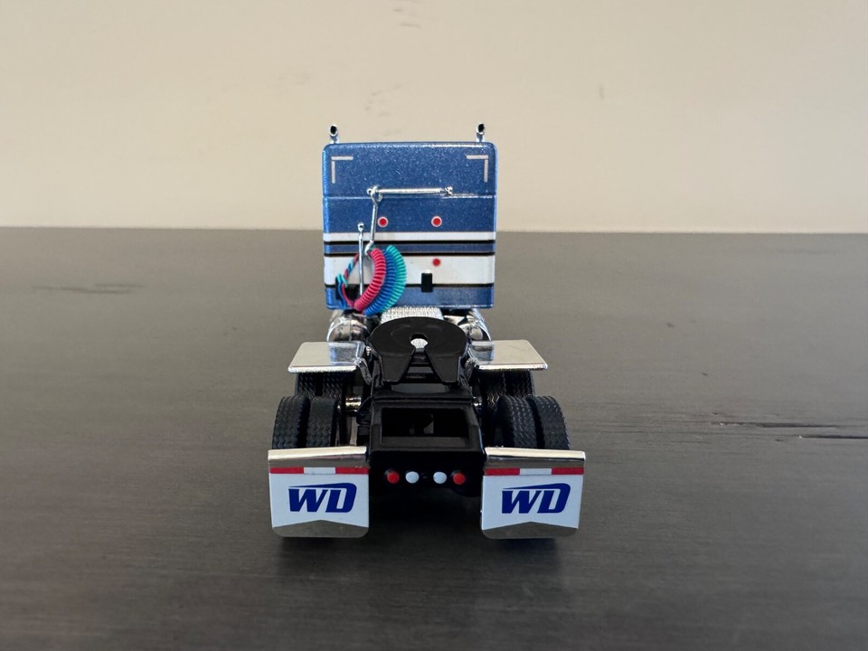 DCP 1:64 Kenworth W990 Tetto Centrale Blu Con Rimorchio Lowboy Triasse Fontaine