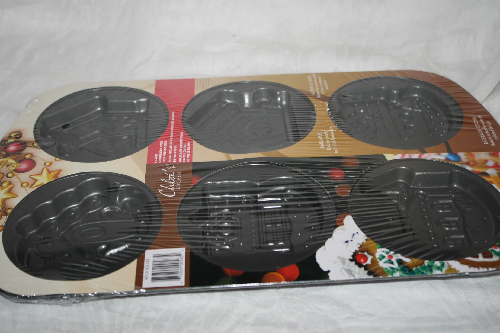 CHLOE'S KITCHEN NON-STICK BAKEWARE DELUXE 6 CAVITY GINGERBREAD HOUSE CAKE PAN