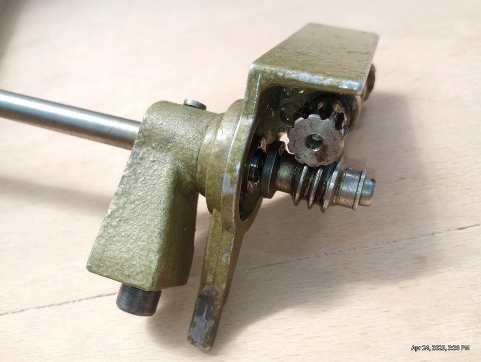 Unimat SL Model DB 200 Vintage Metal Lathe Mill - Image 4 of 4