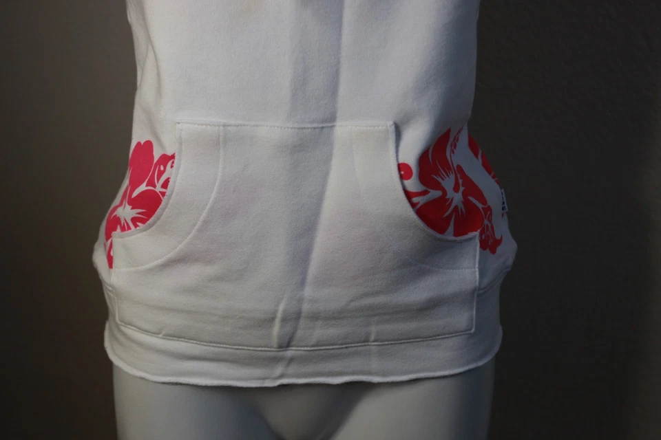 Bebe Sport Jrs L 白色运动衫粉色木槿印花管上衣 Y2K 复古新品 — 第 3/4 张图片