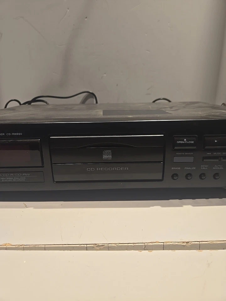 TEAC CD-RW890 Compact Disc Recorder S/PDIF, CD-R, CD-RW TESTED - Image 3 of 4