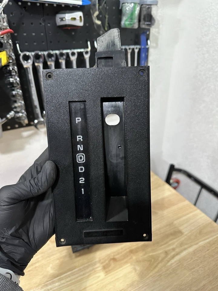 1982-1992 Chevrolet Camaro Z28 IROC-Z auto trans shift plate shifter plate - Image 2 of 4