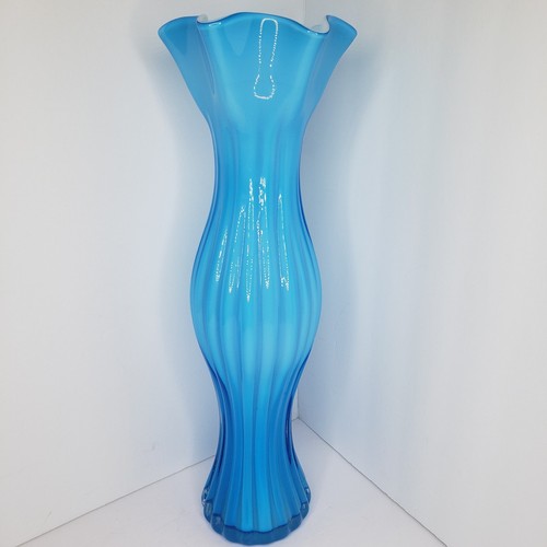 19" Inch Tall Blue & White Cased Corset Style Vase - Picture 4 of 6