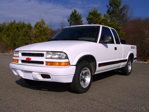 1998 Chevrolet S-10 1-OWNER 134K SPORT 4.3 VORTEC V6 AUTO EXT CAB 3RD DOOR TRUCK