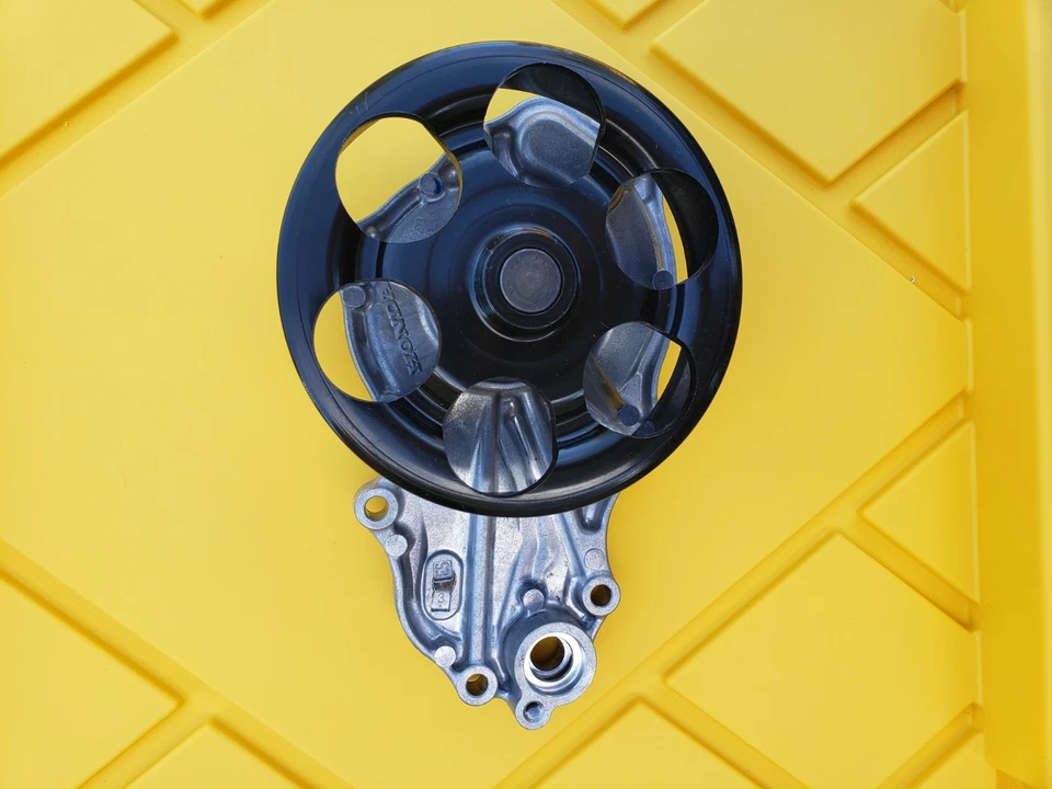 BOMBA DE AGUA MOTOR HONDA ACURA TYPE-S 2.0L RSX 2002-2006 ORIGINAL FABRICANTE DE EQUIPOS ORIGINALES 19200PRBA01 Foto 4 de 4