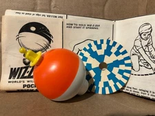 1969 Mattel Wizzzer Top With Pocket Trick Book