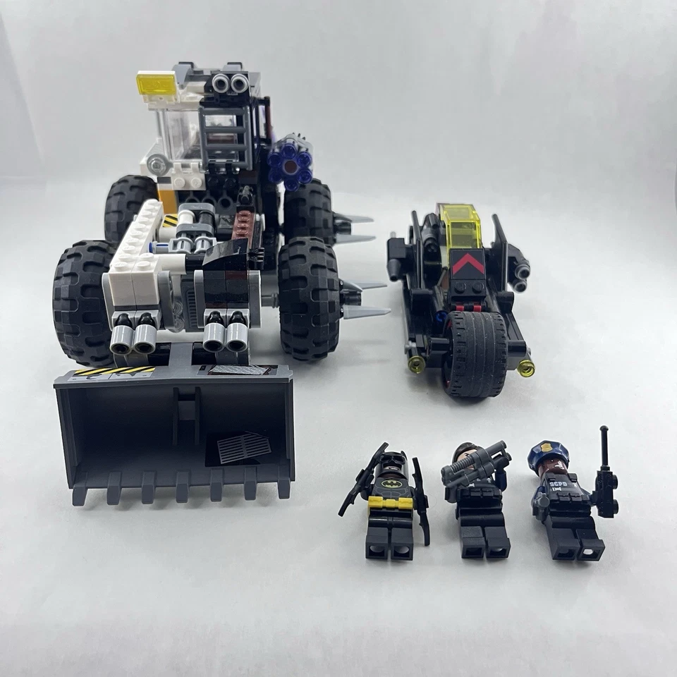 Lego Batman Movie Two-Face Double Demolition 95% Complete Near Mint 70915 - Image 3 of 4