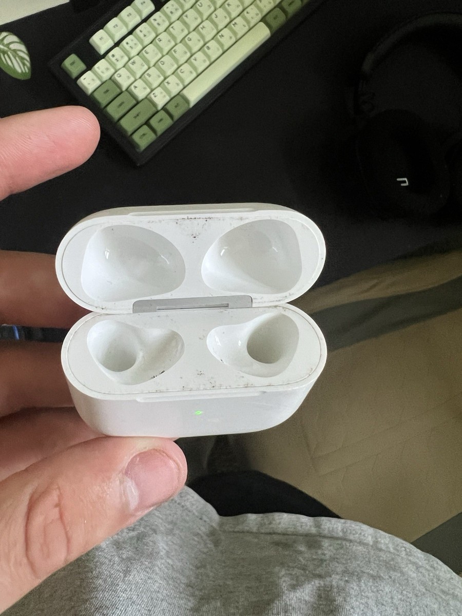 Apple AirPods Pro 1st Generation Charging Case Only Model A2190