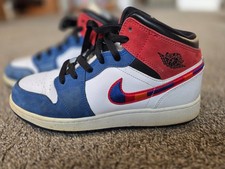 Nike Boys Air Jordan 1 Mid SE BQ6931-146 White Basketball Shoes Sneakers Sz 7Y