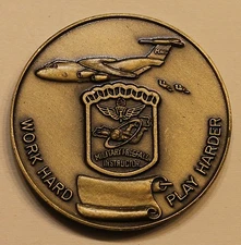 US John F Kennedy Special Warfare Center Freefall Army Challenge Coin / Version2