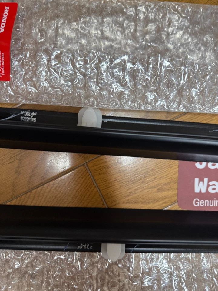 Genuine HONDA S2000 Door Window Molding Left Right 72410-S2A-023 72450-S2A-023 - Изображение 4 из 4