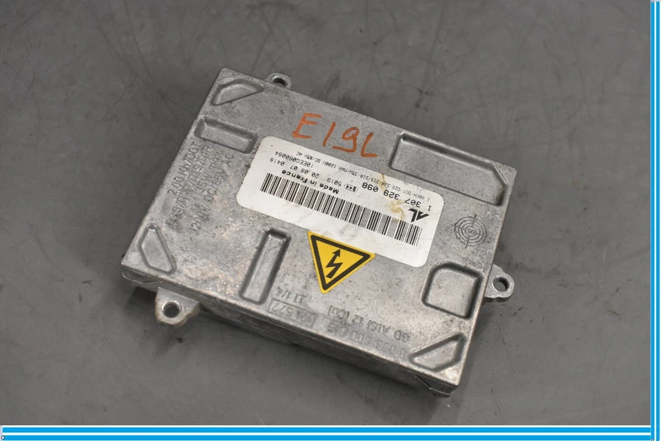 04-11 Volvo C70 Left Side Xenon Hid Headlight Ballast Module Control Unit Oem - Image 3 of 4