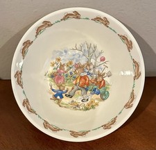 Royal Doulton Bunnykins Family in the Garden Baby Cereal Bowl Fine Bone China