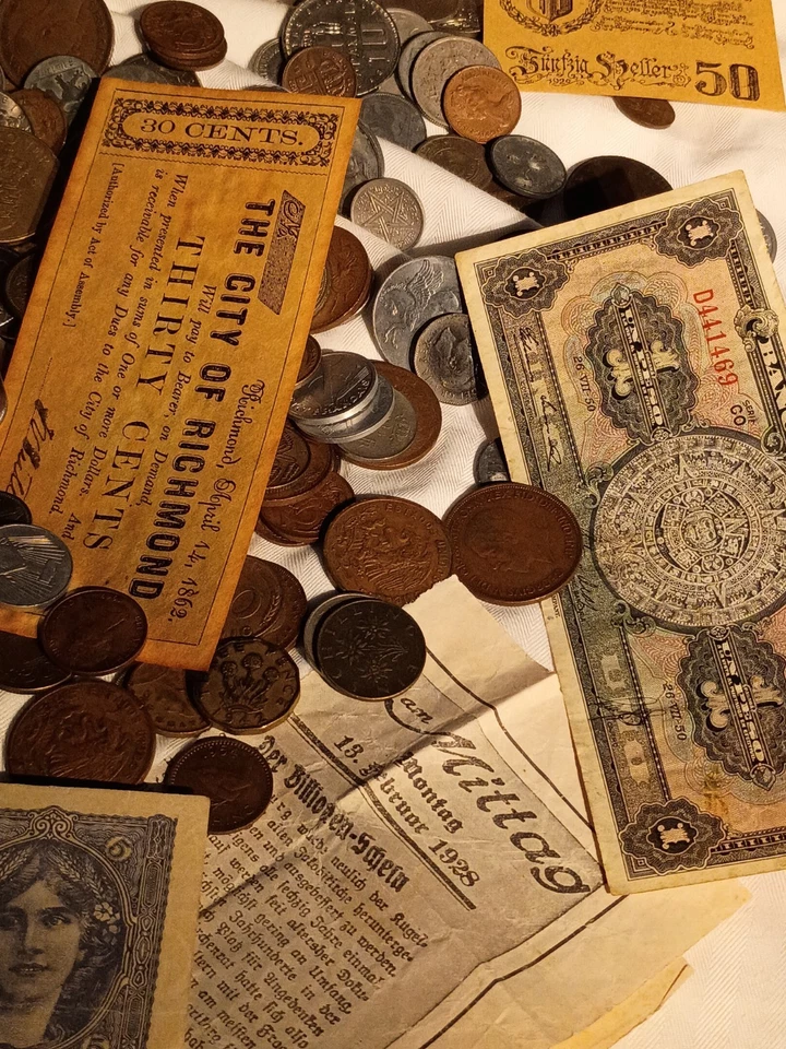 OLD U.S. Coin Lots ✯ Estate Sale World Currency More - Image 2 of 4