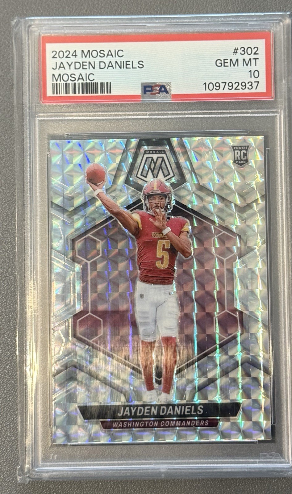 2024 Panini Mosaic - Rookies Jayden Daniels #302 Mosaic (RC) Psa 10