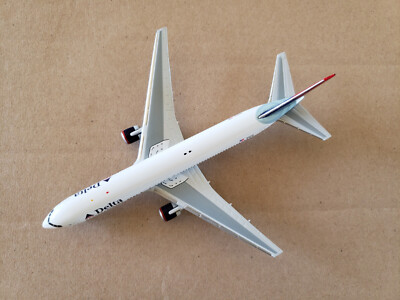 1 400 Scale GeminiJets GJDAL451 Delta Air Lines Boeing 767