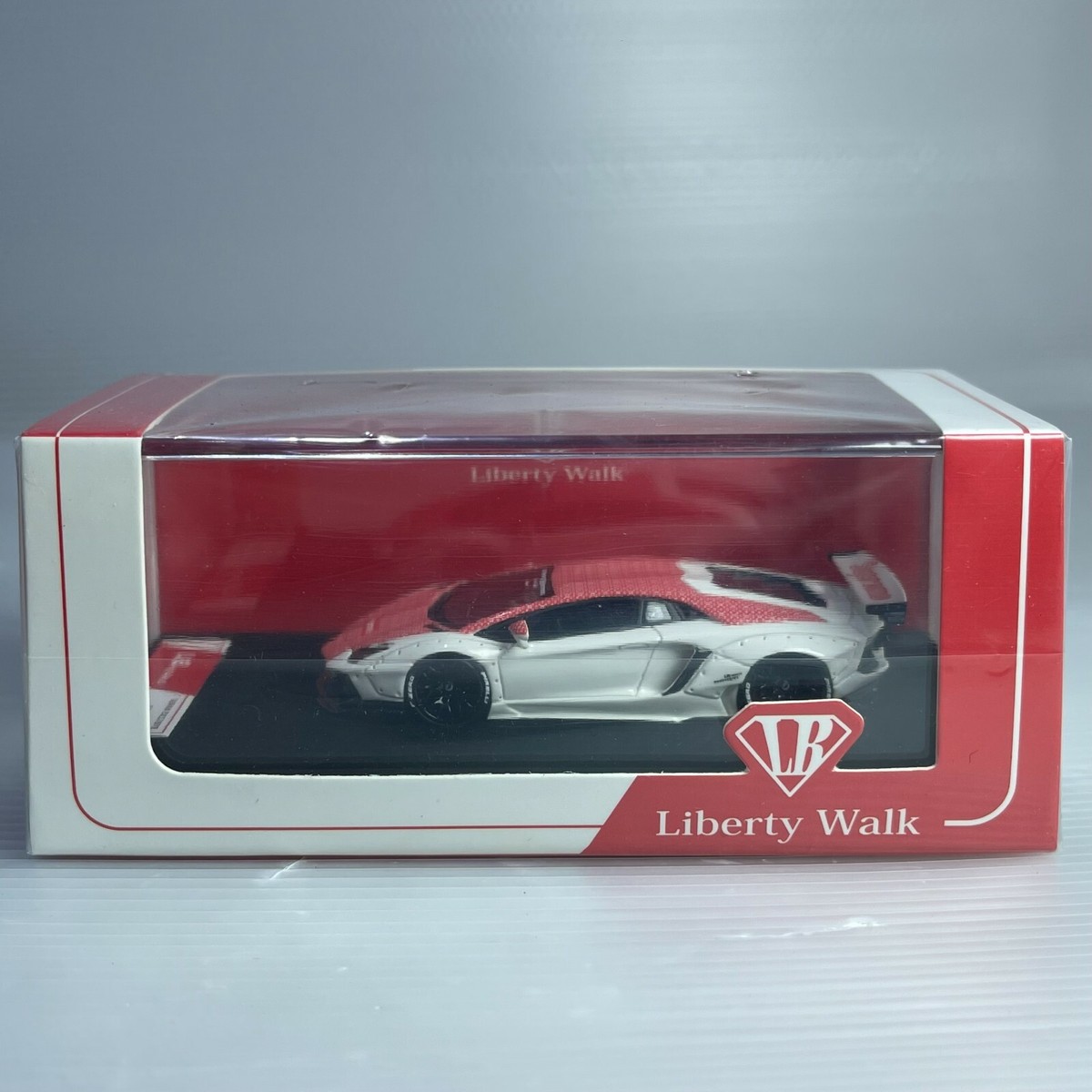 1/64 TP LB WORKS Lamborghini LP700 White / Red Supreme LV Ltd 999