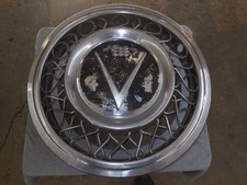 Vintageantique - 1953 Buick Spoke Wire Hub Cap