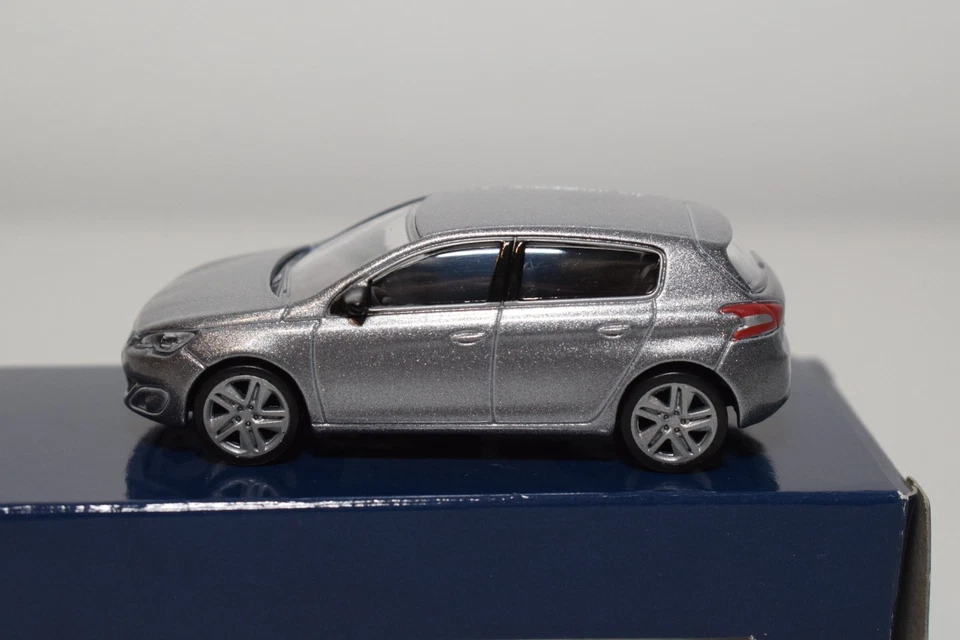 B86 1:64 3 INCH 3 INCH NOREV 314815 PEUGEOT 308 5 PORTE PORTE MET. GRIGIO MIB - Immagine 3 di 4