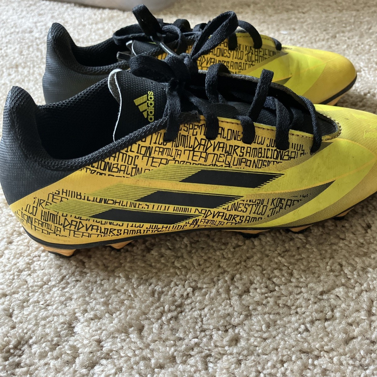 Adidas Boys Speedflow Messi.4 GW7426 Yellow Black Soccer Cleats